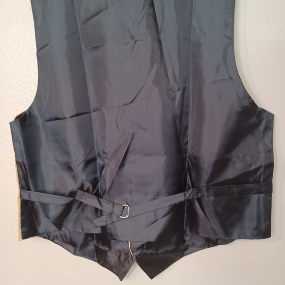 NWOT Oliver George Gold Black Vest Size 2X - Picture 9 of 13
